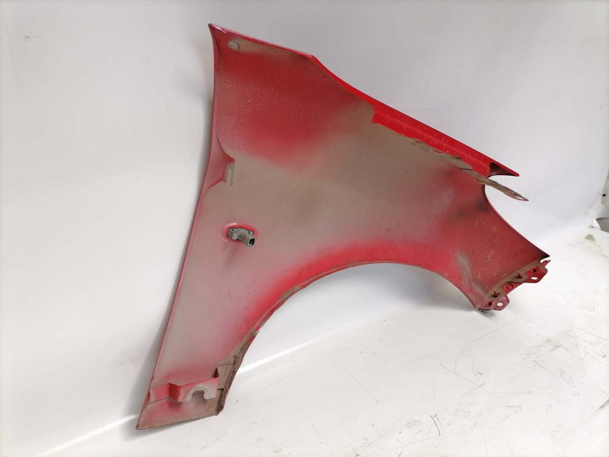 Peugeot 2006+ original Kotflügel vorn links Rot KKN Bj.2010